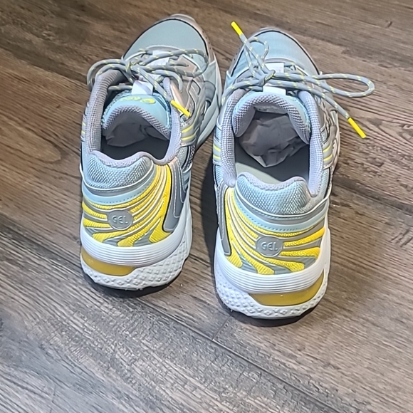 ASICS Gel Kyrios Size 13 - Picture 3 of 5